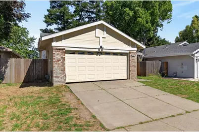 5331 Blue Sapphire Court, Elk Grove, CA 95758 - Photo 3