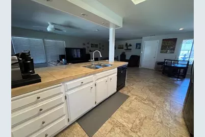 7039 Bridgeport Circle, Stockton, CA 95207 - Photo 17