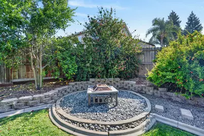 1521 Arcola Avenue, Sacramento, CA 95835 - Photo 35