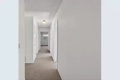 7242 Aberfeldy Way, Sacramento, CA 95842 - Photo 21