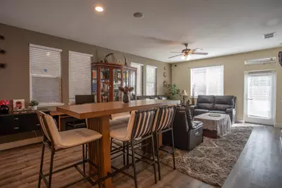 5012 Wuthering Avenue, Sacramento, CA 95823 - Photo 7