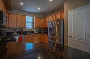 5012 Wuthering Ave, Sacramento, CA 95823 - Photo 5