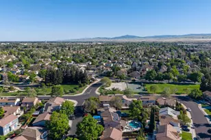 1423 Sienna Park Dr, Tracy, CA 95376 - Photo 43