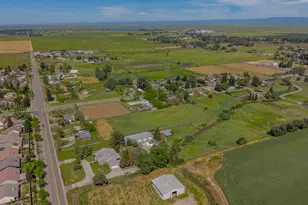 3692 N Gardner Ave, Merced, CA 95340 - Photo 19