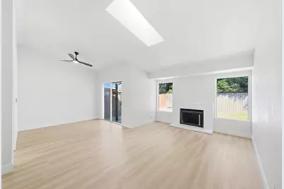 8251 Kilmer Circle, Sacramento, CA 95828 - Photo 9