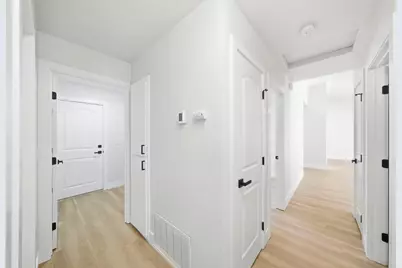 8251 Kilmer Circle, Sacramento, CA 95828 - Photo 21