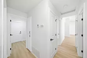 8251 Kilmer Cir, Sacramento, CA 95828 - Photo 21