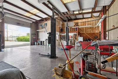 652 E Lockeford Street, Lodi, CA 95240 - Photo 9