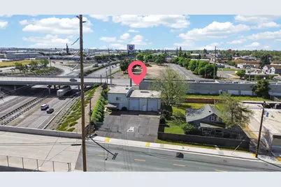 652 E Lockeford Street, Lodi, CA 95240 - Photo 21