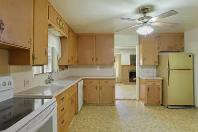 1617 Ashwood Drive, Modesto, CA 95350 - Photo 5