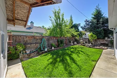 9535 Clarke Farms Road, Elk Grove, CA 95624 - Photo 35