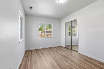 535 W Lowell Avenue, Tracy, CA 95376 - Photo 15