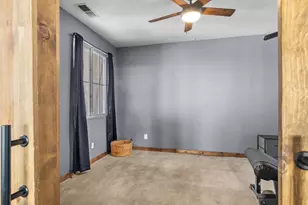 1418 Hunter Creek Dr, Patterson, CA 95363 - Photo 9