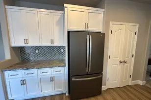 8215 Gold Sierra Ct, Antelope, CA 95843 - Photo 3