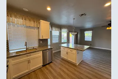 8215 Gold Sierra Court, Antelope, CA 95843 - Photo 5