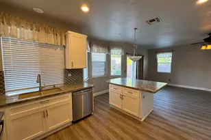 8215 Gold Sierra Ct, Antelope, CA 95843 - Photo 5