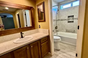 8215 Gold Sierra Ct, Antelope, CA 95843 - Photo 19