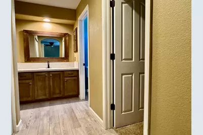 8215 Gold Sierra Court, Antelope, CA 95843 - Photo 21