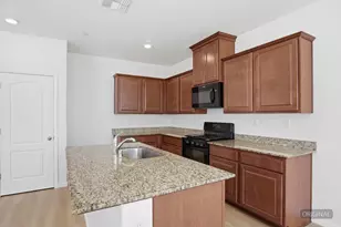 654 Flagstone Dr, Stockton, CA 95206 - Photo 3