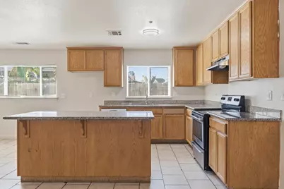 539 W Lowell Avenue, Tracy, CA 95376 - Photo 5