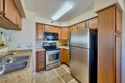 885 Halidon Way #923, Folsom, CA 95630 - Photo 9