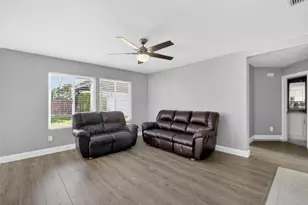 2656 Maybrook Dr, Sacramento, CA 95835 - Photo 17