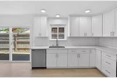 10457 Rockingham Drive, Rancho Cordova, CA 95670 - Photo 5