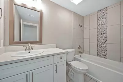 8139 Traver Court, Sacramento, CA 95828 - Photo 23