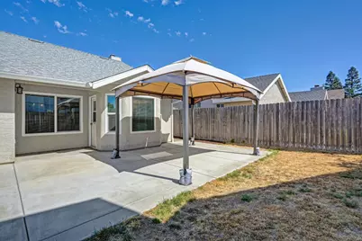 8139 Traver Court, Sacramento, CA 95828 - Photo 39