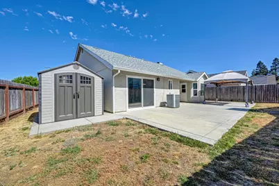 8139 Traver Court, Sacramento, CA 95828 - Photo 41