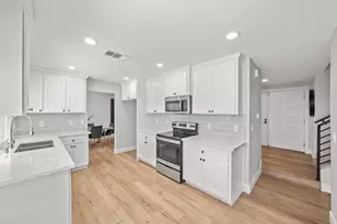 9813 Vista Grande Way, Elk Grove, CA 95624 - Photo 23