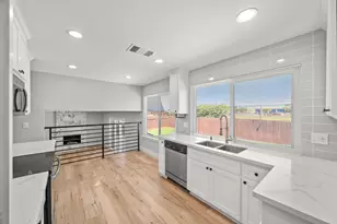 9813 Vista Grande Way, Elk Grove, CA 95624 - Photo 27