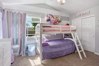 8870 Mandalay Way, Elk Grove, CA 95624 - Photo 31