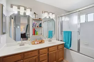 8870 Mandalay Way, Elk Grove, CA 95624 - Photo 25