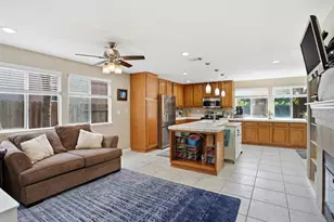 8870 Mandalay Way, Elk Grove, CA 95624 - Photo 11