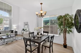 9475 Winding River Way, Elk Grove, CA 95624 - Photo 17