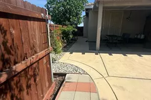 7950 Roseview Way, Sacramento, CA 95828 - Photo 13