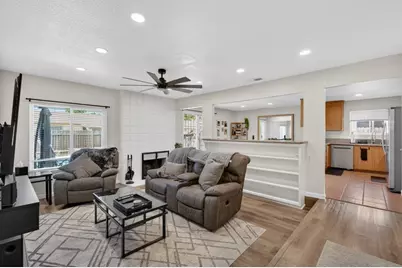 4575 Beechnut Way, Sacramento, CA 95823 - Photo 5