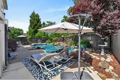 5937 Laguna Villa Way, Elk Grove, CA 95758 - Photo 37