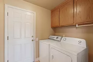 1813 Mark Mead Ln, Modesto, CA 95356 - Photo 15