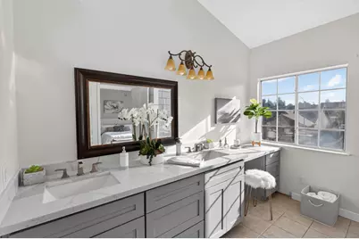 8240 Bedford Cove Way, Sacramento, CA 95828 - Photo 5