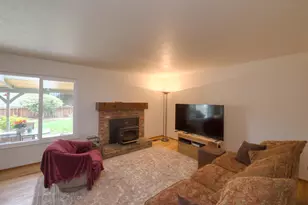 1248 E Las Palmas Ave, Patterson, CA 95363 - Photo 5