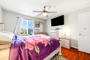 9444 Harbour Point Dr, Elk Grove, CA 95758 - Photo 9