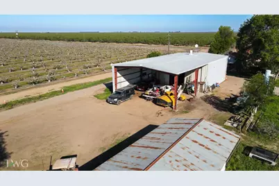 25012 Avenue 24, Chowchilla, CA 93610 - Photo 5