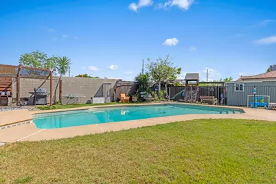 1217 Karen Way, Modesto, CA 95350 - Photo 31