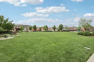 9305 Vintner Cir, Patterson, CA 95363 - Photo 27