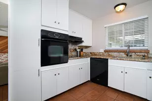 5213 Diablo Rd, Sacramento, CA 95842 - Photo 15