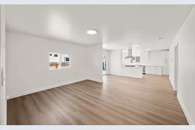 4416 Parker Avenue, Sacramento, CA 95820 - Photo 5