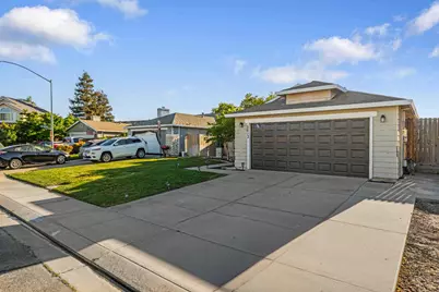 5613 Rose Brook Drive, Riverbank, CA 95367 - Photo 3