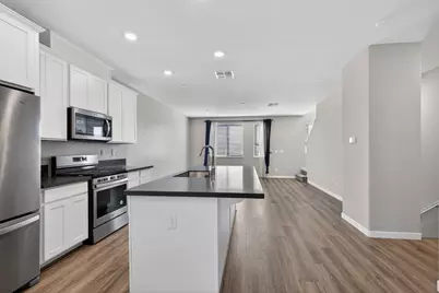 2561 Natomas Crossing Drive, Sacramento, CA 95834 - Photo 7